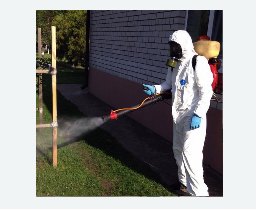 травля клещей на участке в Тихвине